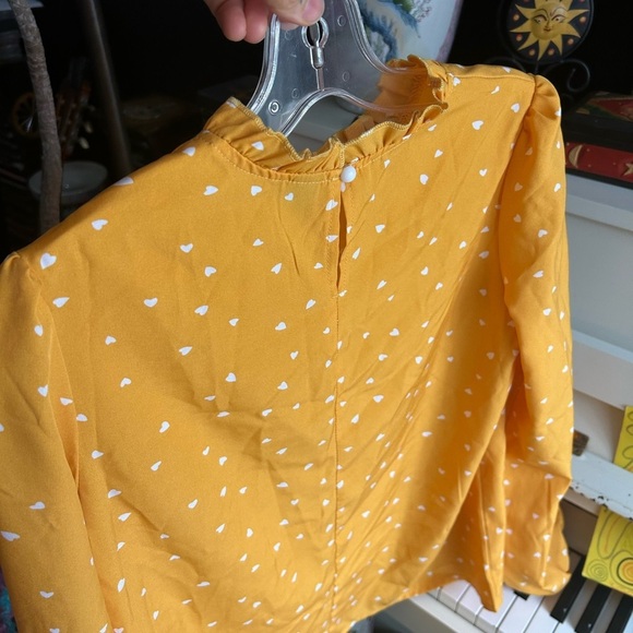 SHEIN Yellow Heart Print Blouse Size XS - Picture 9 of 14